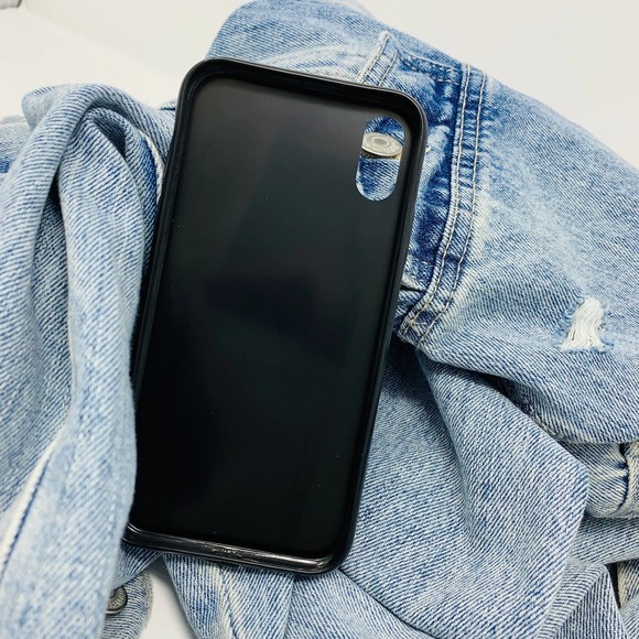 iPhone XS Max Case Black 3D Confetti Print Cover - Picture 3 of 7